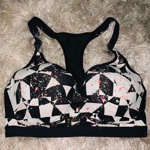 NWOT Victoria's Secret Incredible Geo Splatter Paint Max 34DD